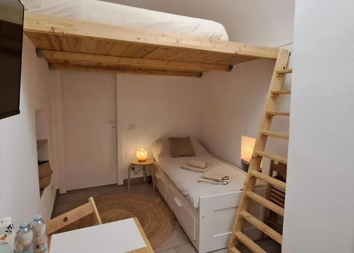 Centro Storico - Palazzo Manara - South *